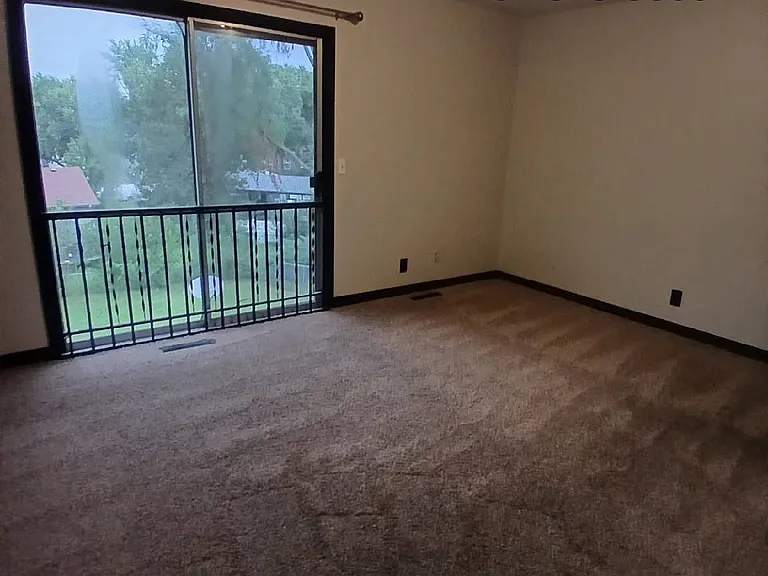14224 Patrick Ave — Photo 18
