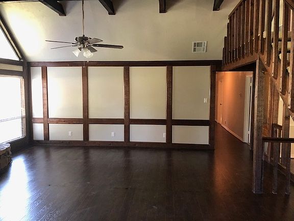 5th image of 320 Tami St