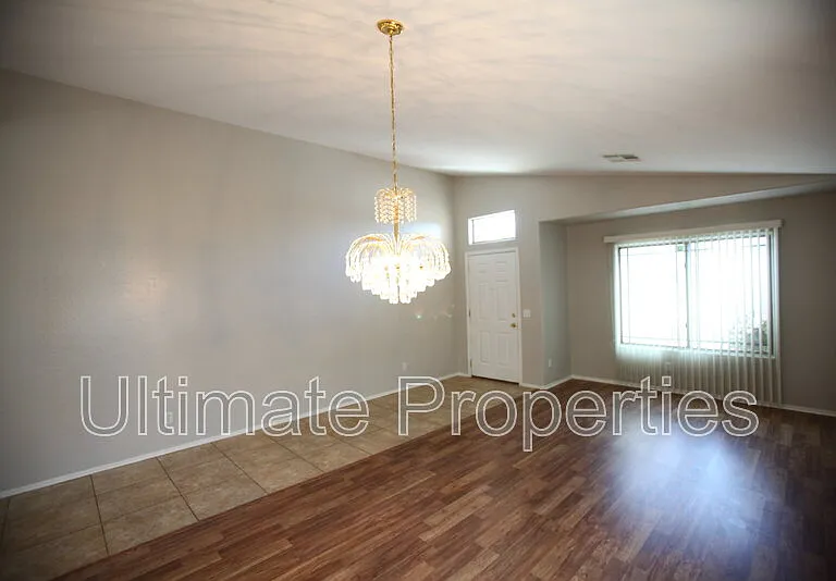 13390 W Watson Ln — Photo 3