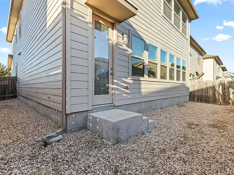 9107 Moonstone Dr — Photo 21