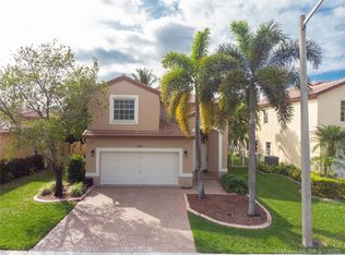 1260 NW 192nd Ln, Pembroke Pines, FL 33029
