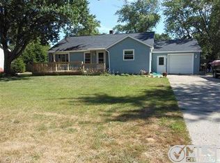 305 Randall Rd, Muskegon, MI 49441