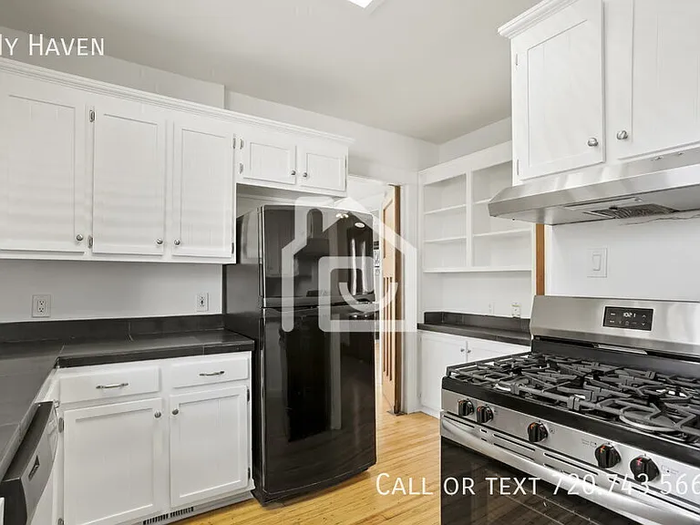 2915 E 14th Ave — Photo 12