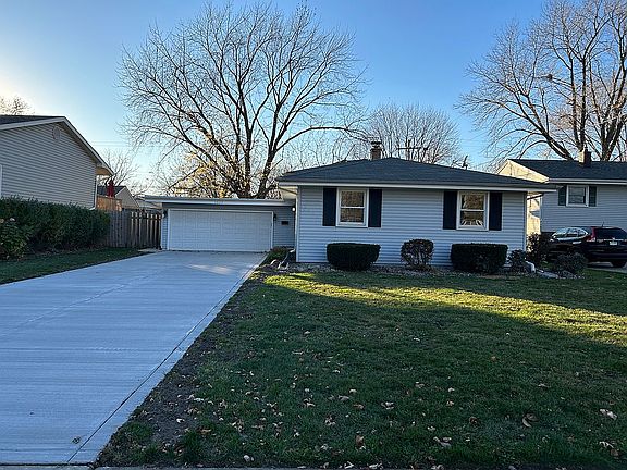 4th image of 9624 Cypress Ave