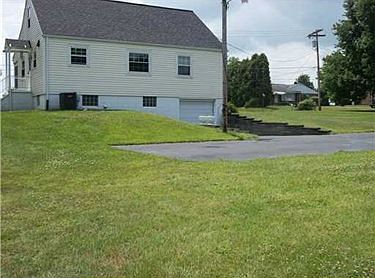 3rd image of 544 Old Waynesburg Rd
