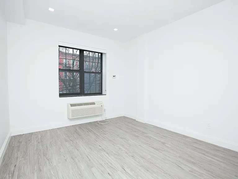 139 Alexander Ave #A2 — Photo 11