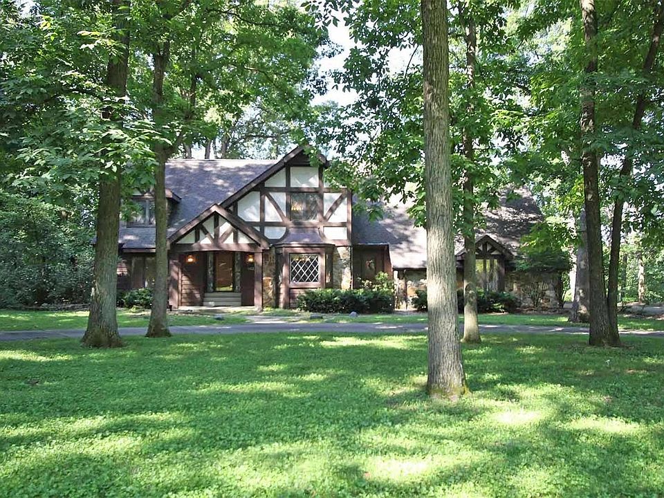 1st image of 813 Timberlake Dr