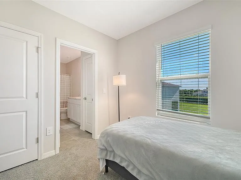 17624 Crescent Moon Loop — Photo 36