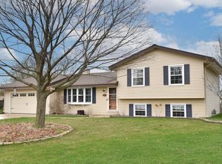 1330 Sumac Ct, Port Washington, WI 53074