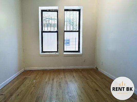 Rented by RENTBK LLC | media 4