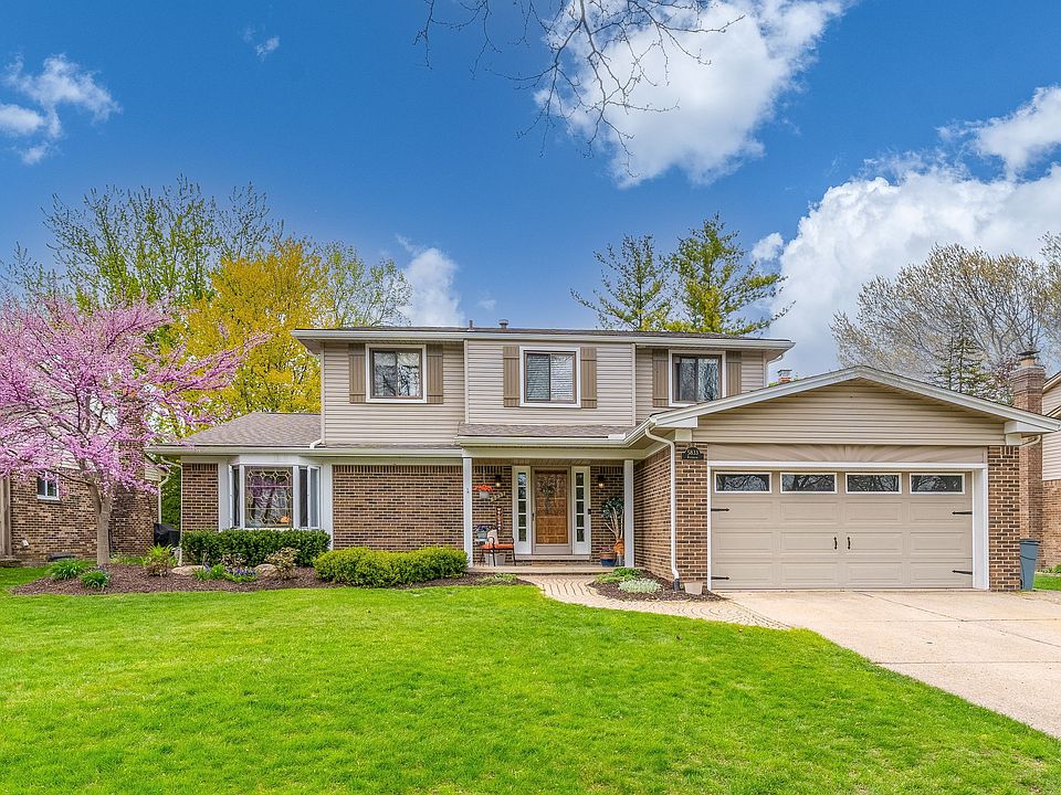 1st image of 5833 Rosebrook Dr