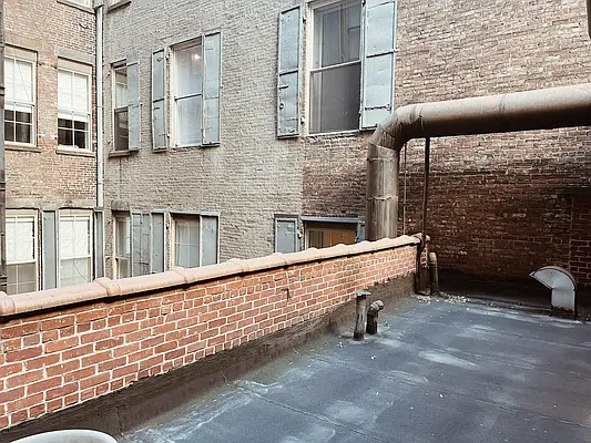Rented by Living New York | media 9