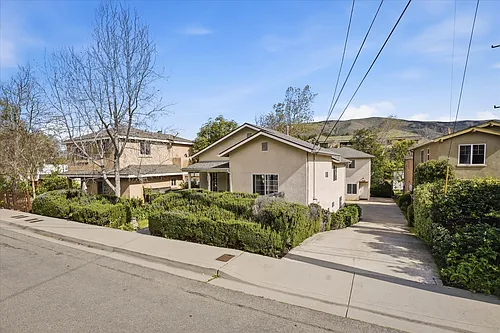 3204 Rockview Pl Photo 1