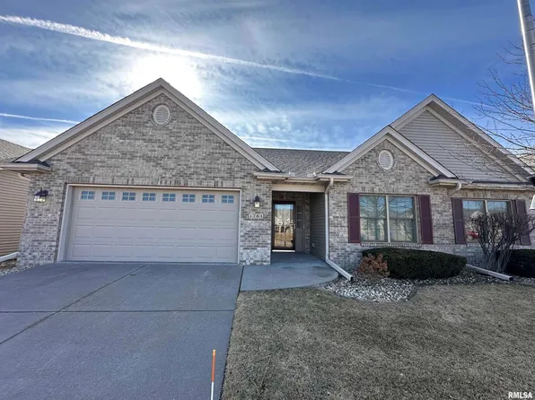 1761 Stone Gate Cir, Davenport, IA 52807