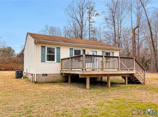 451 Southside Ln, Dunnsville, VA 22454