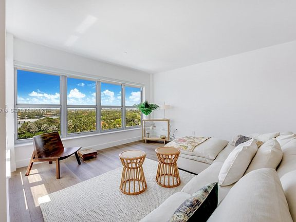 3rd image of 9102 W Bay Harbor Dr #10-B