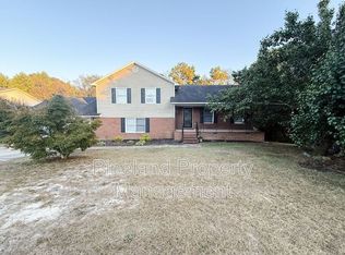 8825 Tibs Run Dr, Fayetteville, NC 28314