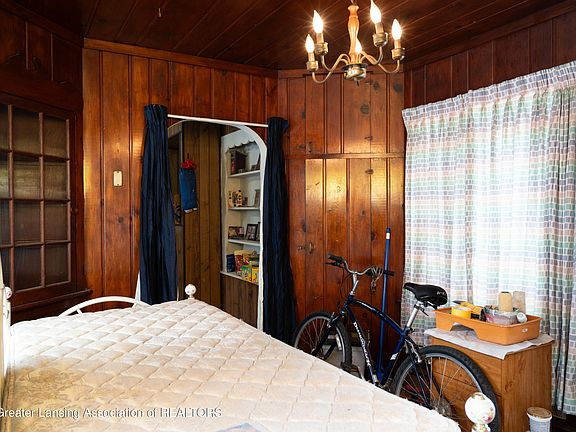 5th image of 1808 W Jolly Rd