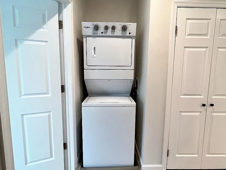 54 E Spring Ave #2 — Photo 4