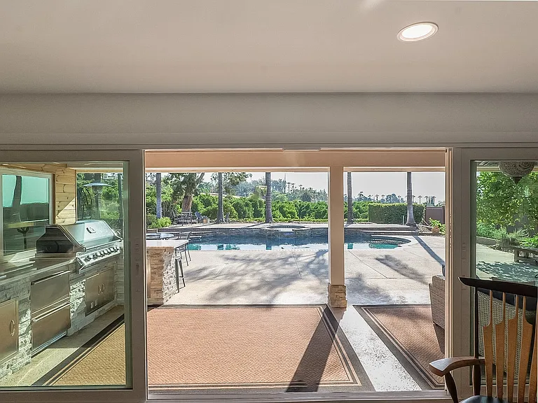 420 Wilbar Cir — Photo 8