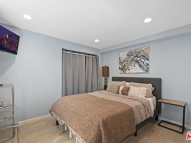 641 Walther Way — Photo 47