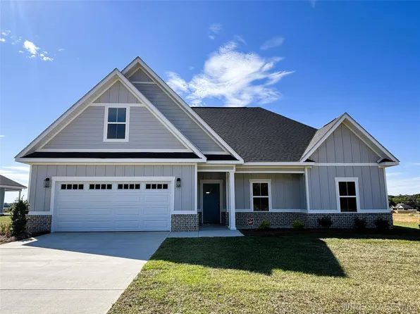 547 Tremont Cir, Newton, AL 36352