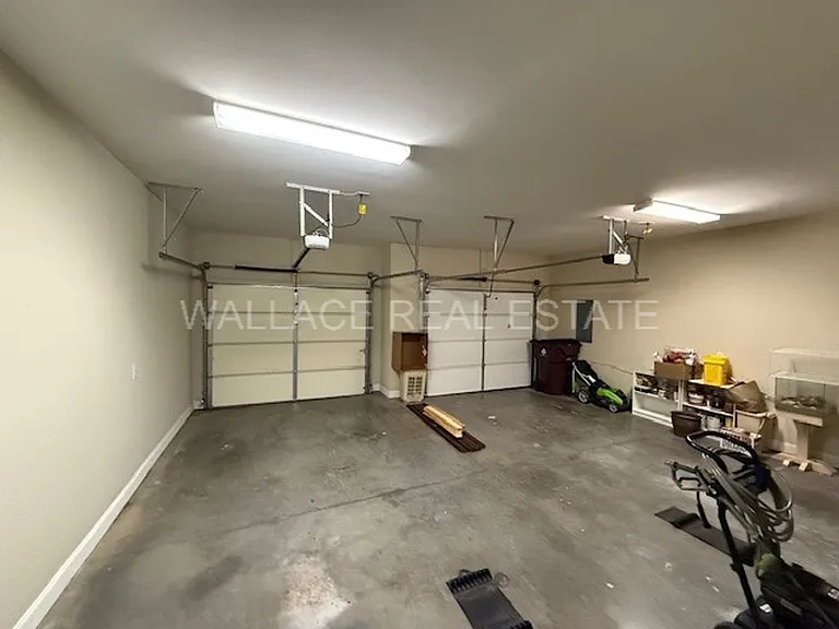 10912 Alvaros Ln — Photo 13