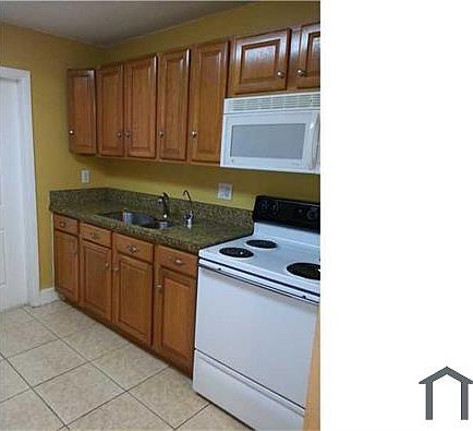 3rd image of 850 E Commercial Blvd APT 222
