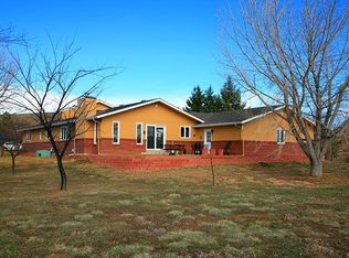 8470 Stirrup Ln, Longmont, CO 80503