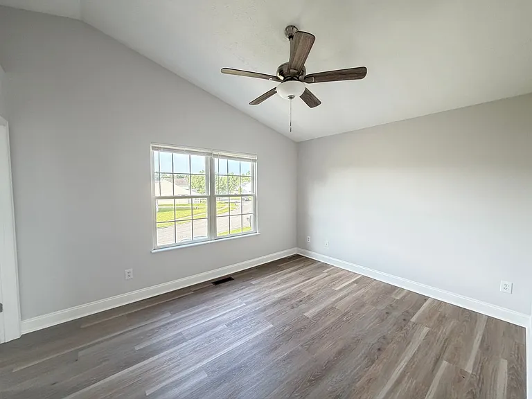 6611 Hunters Creek Blvd — Photo 14