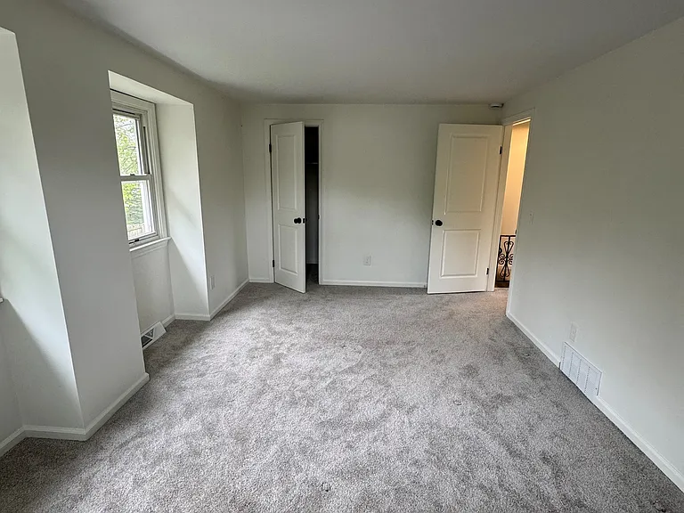 9678 Main St #B2 — Photo 15