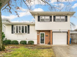 348 N Wright St, Griffith, IN 46319