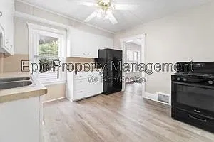 2 bed, 1.0 bath, $1,025 — Photo 3