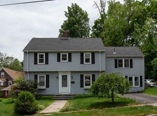 17 Neptune Rd, Worcester, MA 01605