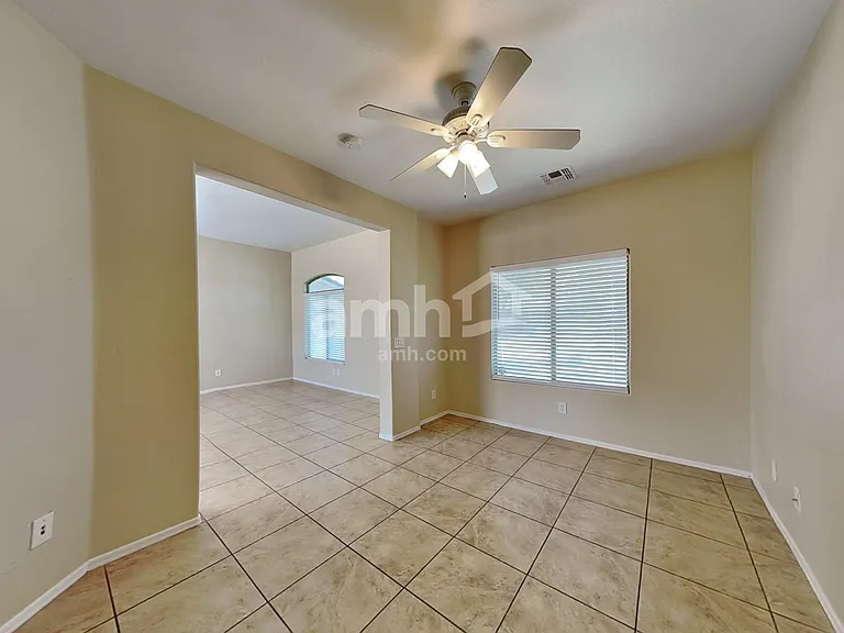 5202 W Sunland Ave — Photo 8
