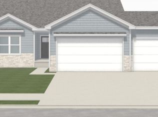 217 Riverbend Rd, Waverly, IA 50677