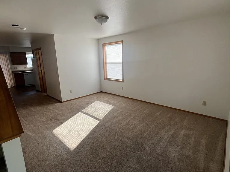 2528 NE Conners Ave — Photo 2