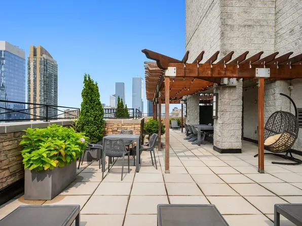 35 West 33rd Street image 21 of 25