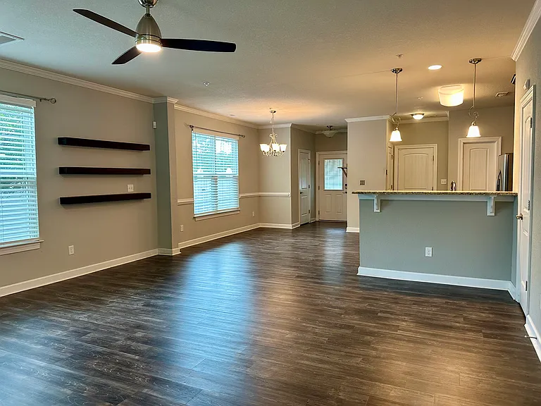 700 Albertine Ct — Photo 6