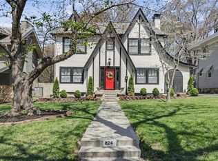 824 W 72nd St, Kansas City, MO 64114