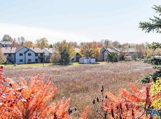 5007 S Glenview Rd, Sioux Falls, SD 57108