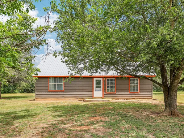 122 Dodd Preston Rd, Elgin, TX 78621
