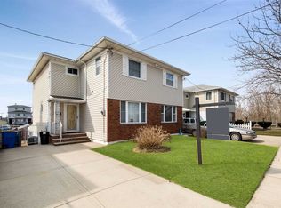 23510 148th Ave, Rosedale, NY 11422