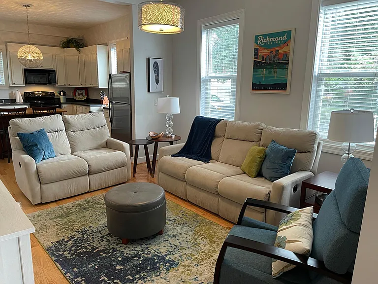 3035 Grayland Ave — Photo 2