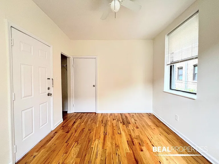660 W Cornelia Ave #12 — Photo 11