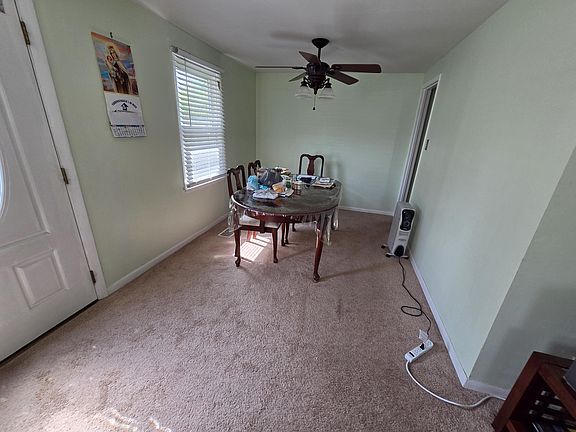 4th image of 309 Maple Ln
