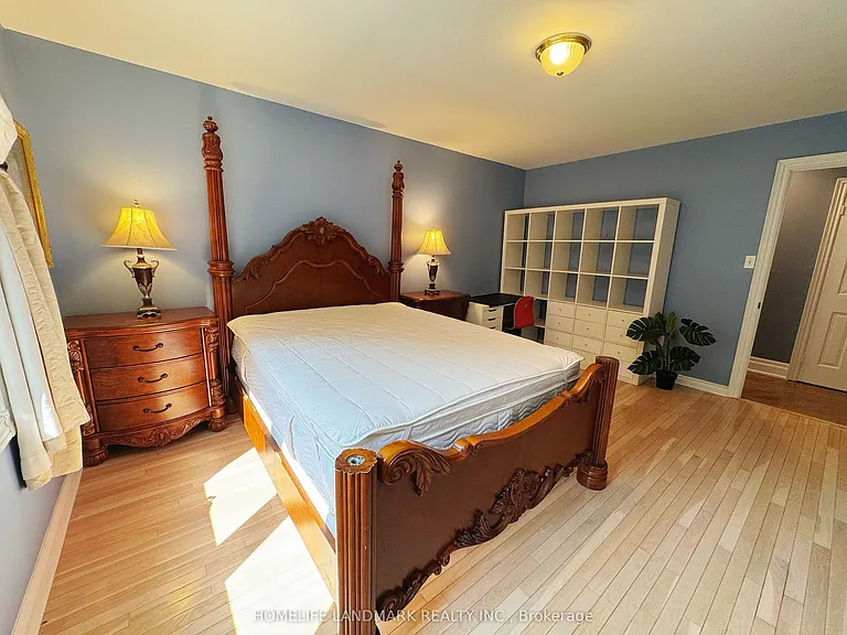 2415 Jarvis St #B4 — Photo 16