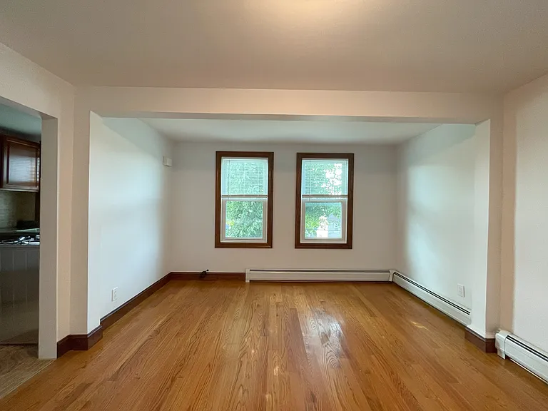 232-238 Claremont Ave #2 — Photo 8