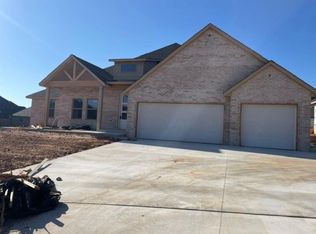 11520 NW 104th St, Yukon, OK 73099