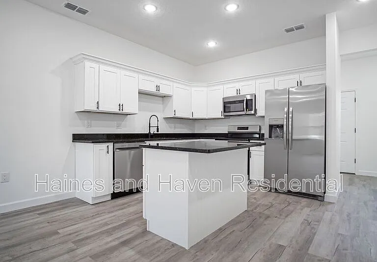 308 Pearl St — Photo 7